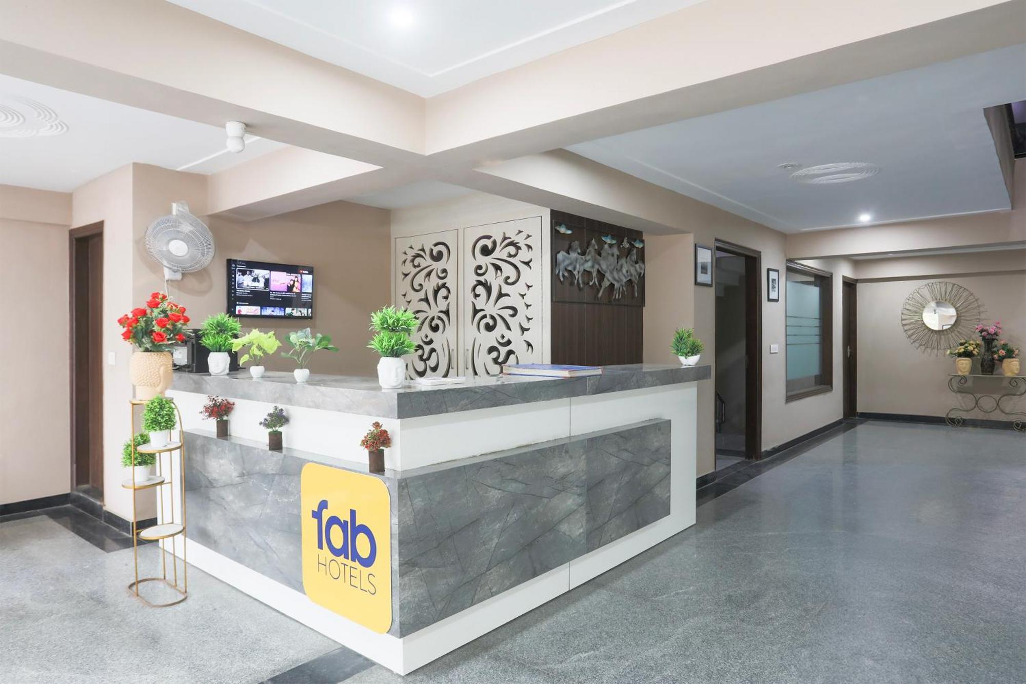 Fabhotel Bliss Premium Gurgaon Exterior photo